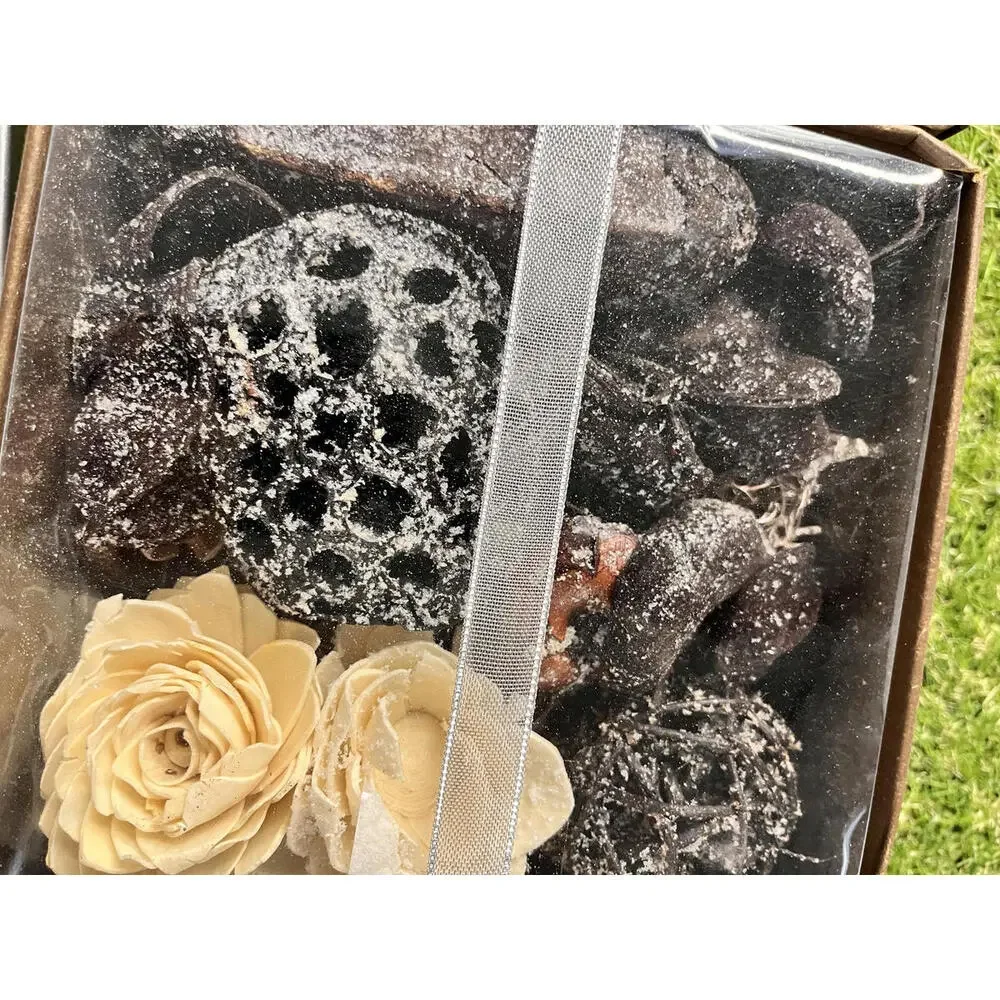 Decorative Potpourri Set with‎ Natural Elements in Gift Boxes